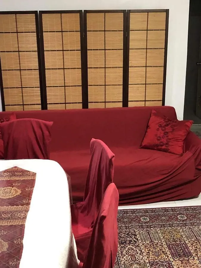 Апартаменты The Mansion - Backpackers Near Airport Манила Филиппины