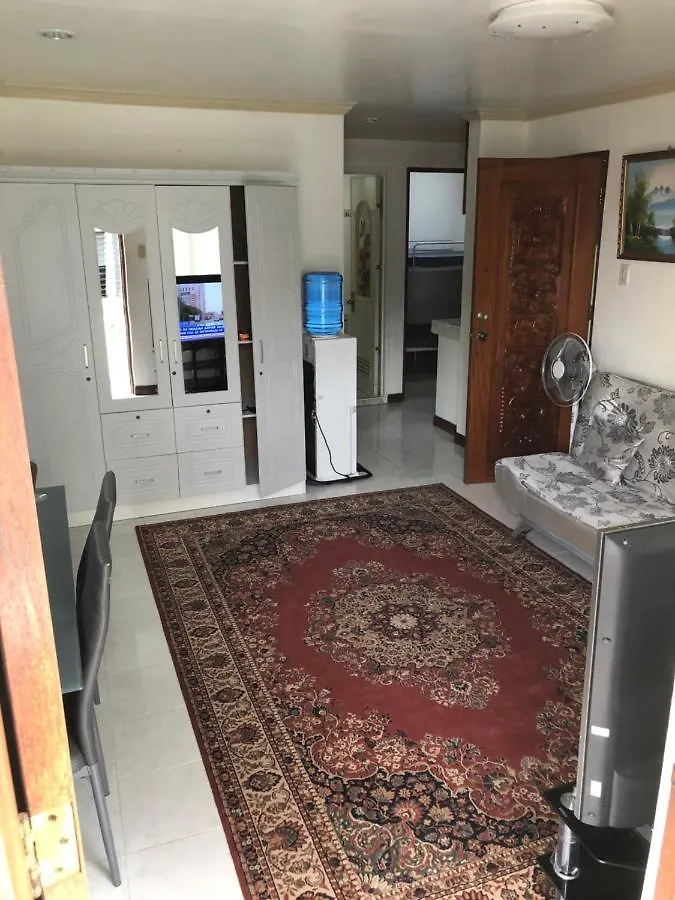 The Mansion - Backpackers Near Airport Apartment Manila 0*,  Philippines